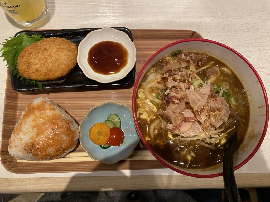 牛すじカレーうどん定食