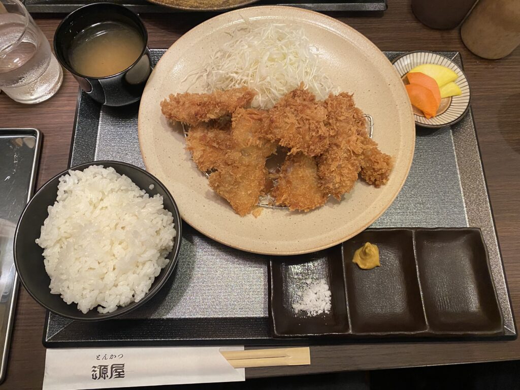 【ランチお品書き】銘柄豚一口カツ定食 140g