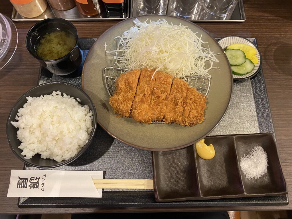 【銘柄豚】石見ポーク ロースカツ定食 130g