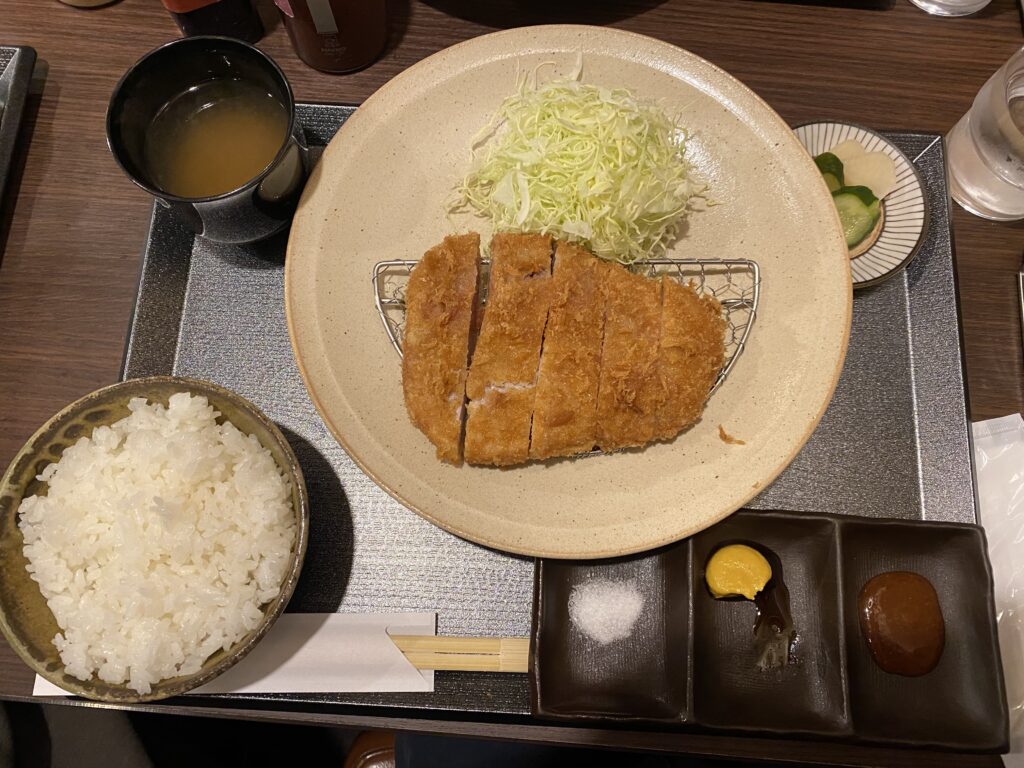 【ランチお品書き】大麦豚ロースカツ定食 120g