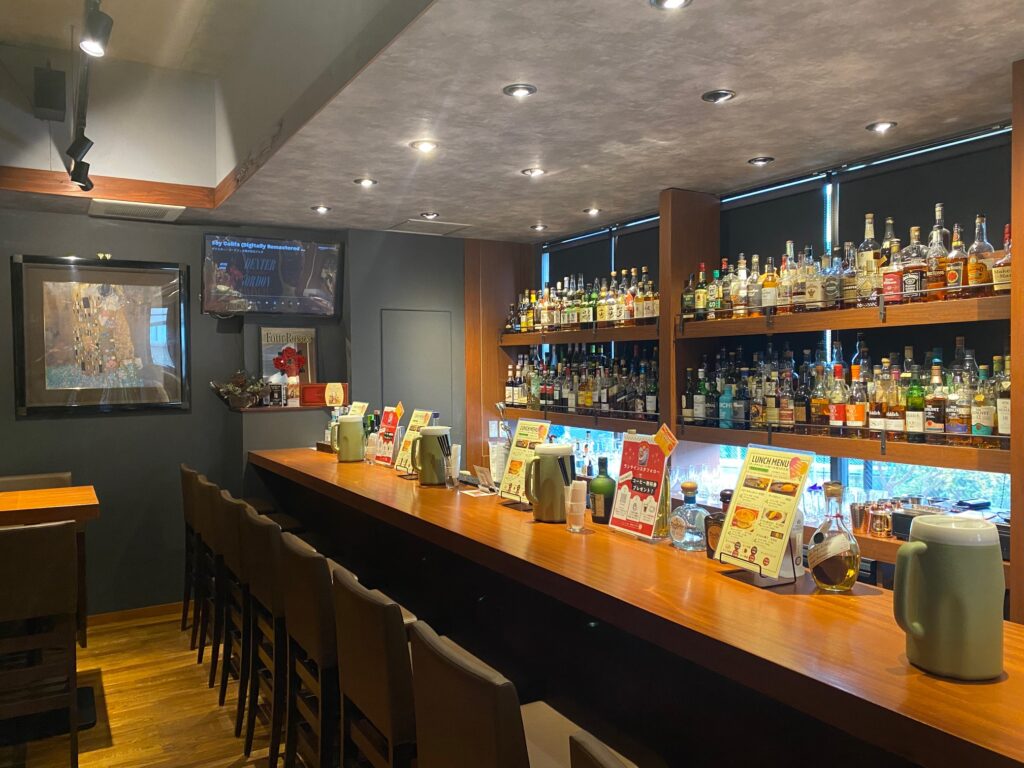 内観(入口側から)